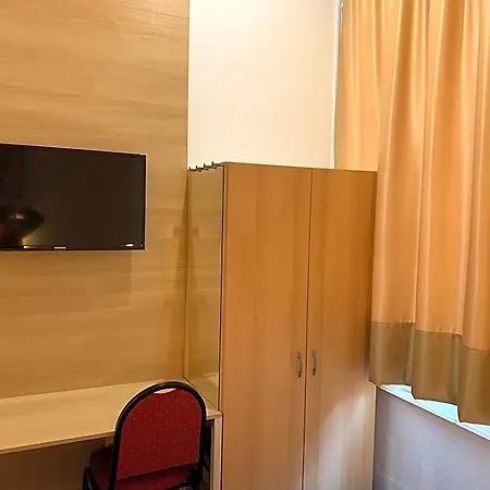 Hotel New Fair Messe 2*